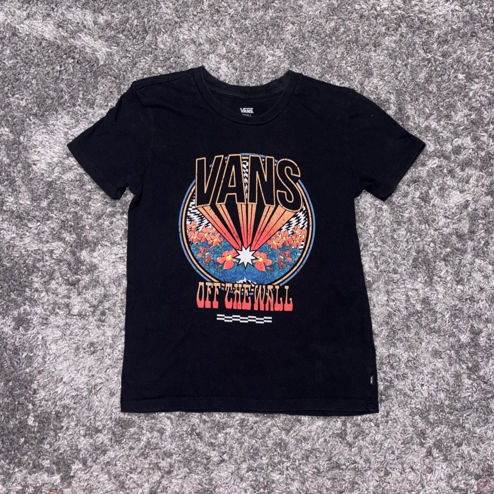 Vans "Off the Wall" Graphic Tshirt EUC 
Ladies Small Short Sleeves Casual
